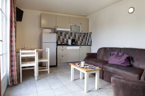 Imagen de la habitación del Hotel Le Village Cancalais. Foto 5