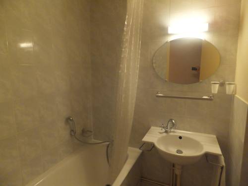 Imagen de la habitación del Hotel Le Village. Foto 9