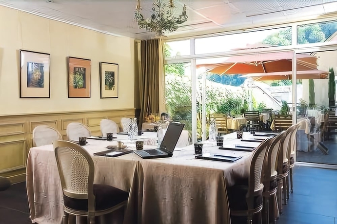 Imagen de los interiores del Hotel Le Viscos. Foto 12