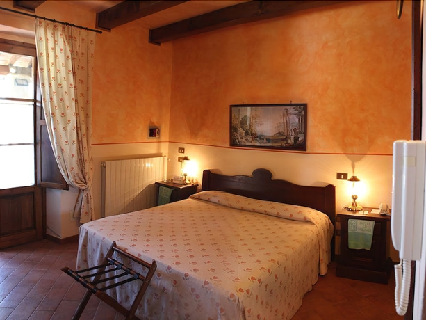 Imagen de la habitación del Hotel Le Volpaie. Foto 7