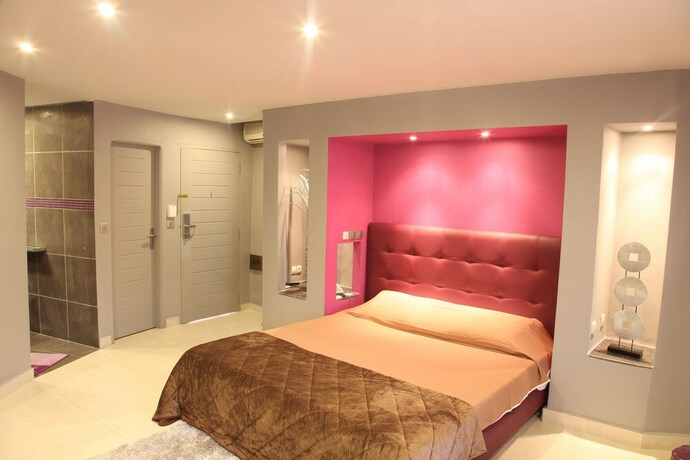 Imagen de la habitación del Hotel Le Wafou. Foto 13