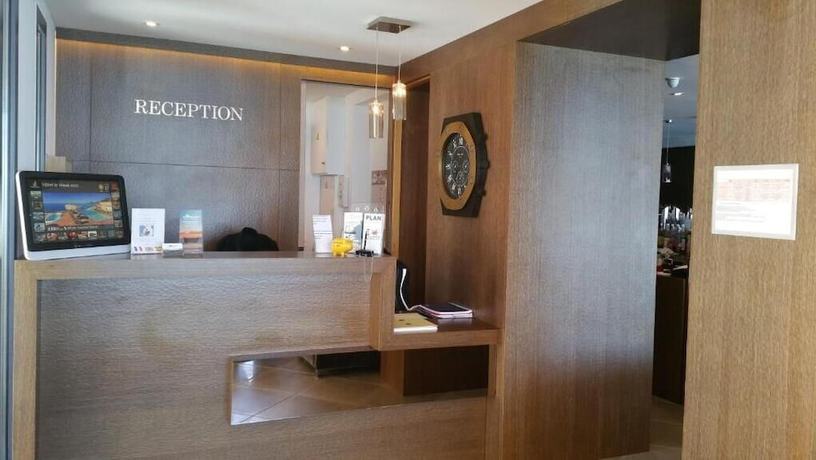 Imagen de los interiores del Hotel Le Week End. Foto 20