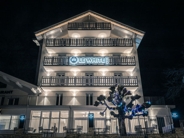 Imagen del bar/restaurante del Hotel Le White. Foto 5