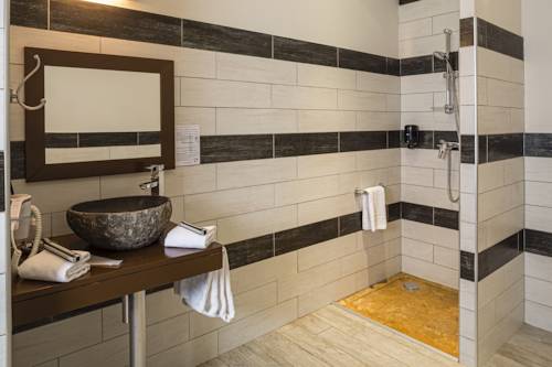Imagen de la habitación del Hotel Le Ya'tis. Foto 9
