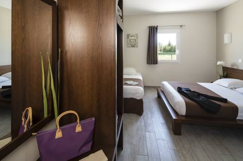 Imagen de la habitación del Hotel Le Ya'tis. Foto 15