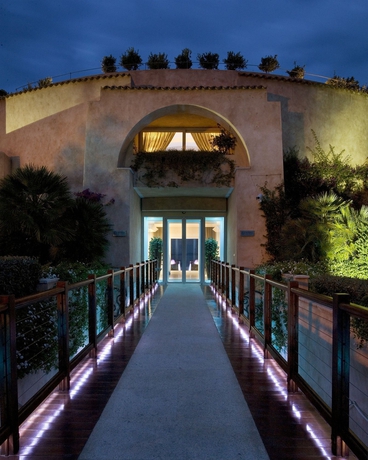 Imagen general del Hotel L'ea Bianca Luxury Resort. Foto 4