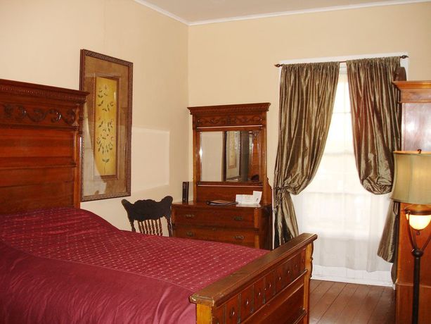 Imagen de la habitación del Hotel L&eacute;ger Restaurant and Saloon. Foto 5
