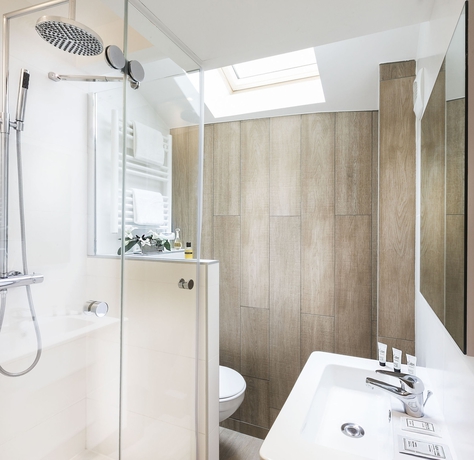 Imagen de la habitación del Hotel Léna. Foto 4