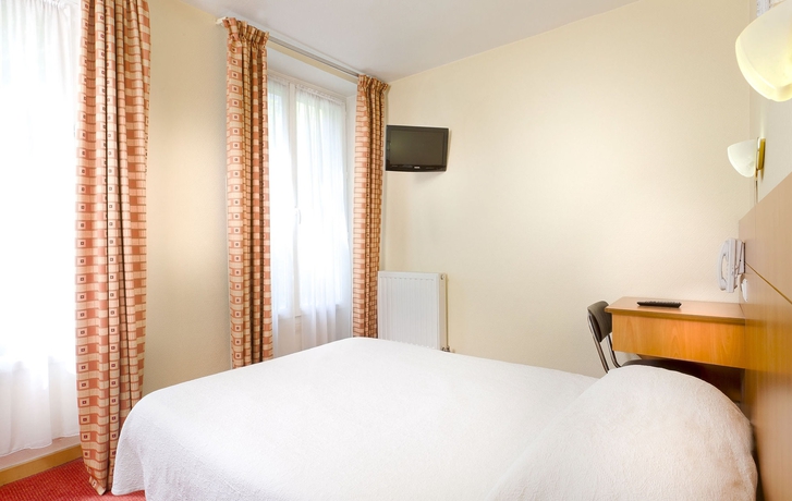 Imagen de la habitación del Hotel Léna. Foto 10