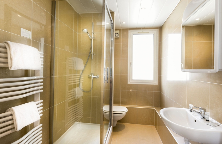 Imagen de la habitación del Hotel L&eacute;na, Gare du Nord. Foto 6