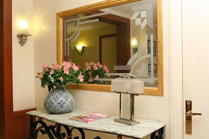 Imagen de los interiores del Hotel L&eacute;na, Gare du Nord. Foto 13