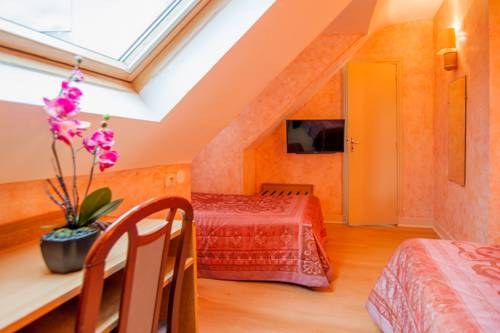 Imagen de la habitación del Hotel Léonard De Vinci. Foto 6