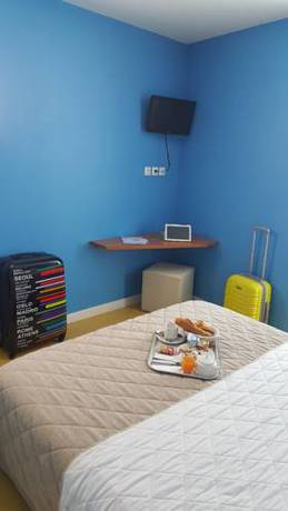 Imagen de la habitación del Hotel L'&eacute;tape De Santenay. Foto 9