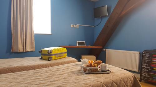 Imagen de la habitación del Hotel L'&eacute;tape De Santenay. Foto 11