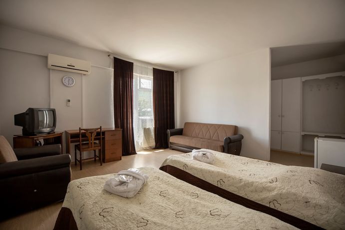 Imagen de la habitación del Hotel Leader. Foto 7