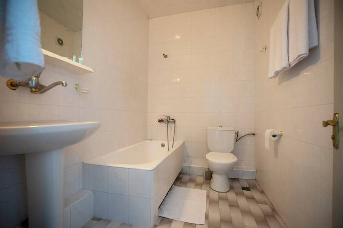 Imagen de la habitación del Hotel Leader, Gori. Foto 12