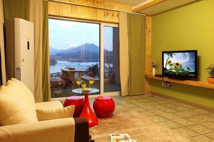 Imagen de la habitación del Hotel Leaders Pension. Foto 18