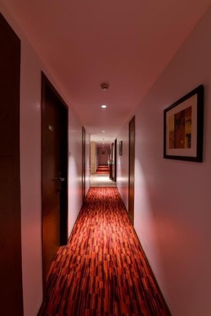 Imagen de los interiores del Hotel Leafio Marigold Marol. Foto 18