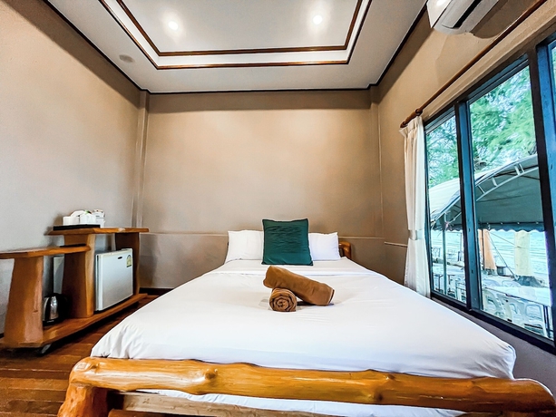 Imagen de la habitación del Hotel Leamsai Beach Resort. Foto 5
