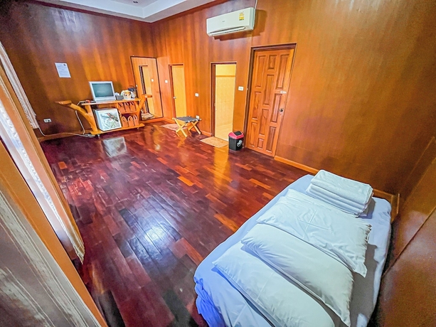 Imagen de la habitación del Hotel Leamsai Beach Resort. Foto 12