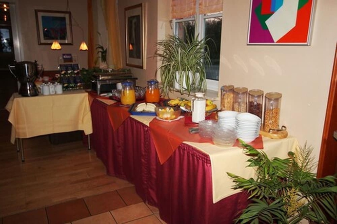 Imagen del bar/restaurante del Hotel Leano. Foto 4