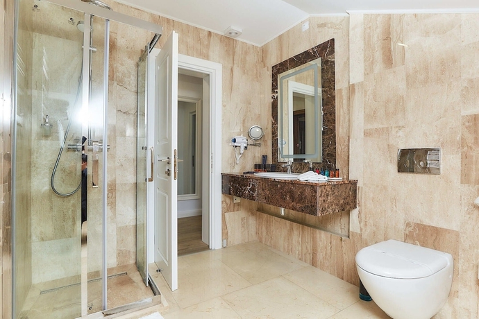 Imagen de la habitación del Hotel Lebada Luxury Resort and Spa. Foto 10