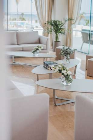 Imagen de los interiores del Hotel Lebay Beach. Foto 13