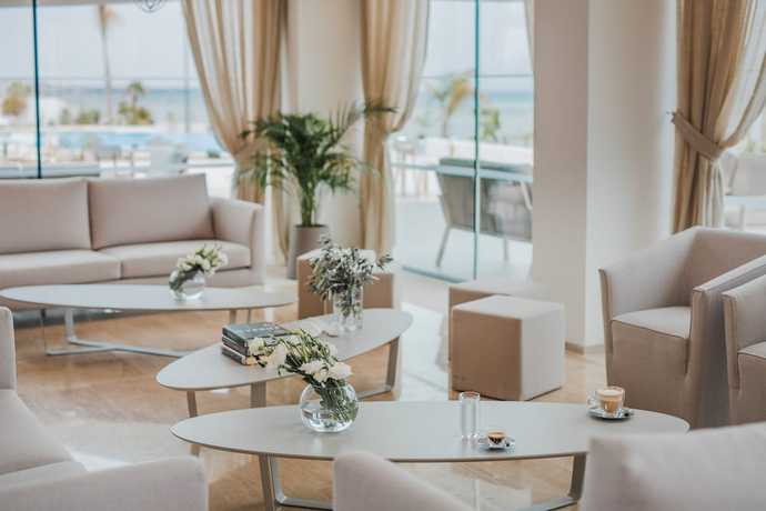 Imagen de los interiores del Hotel Lebay Beach. Foto 16