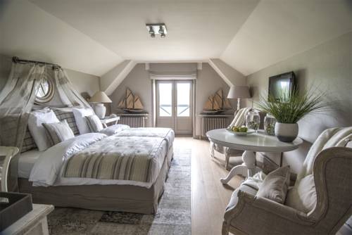 Imagen de la habitación del Hotel Lebeau. Foto 8