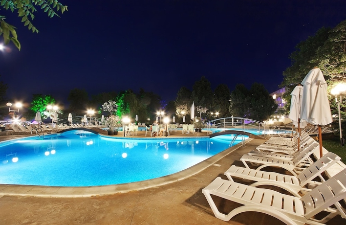 Imagen de la piscina del Hotel Lebed, Varna / Mar Negro. Foto 15