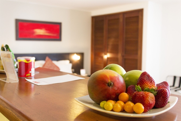 Imagen de la habitación del Hotel Lebl&oacute;n Suites. Foto 6