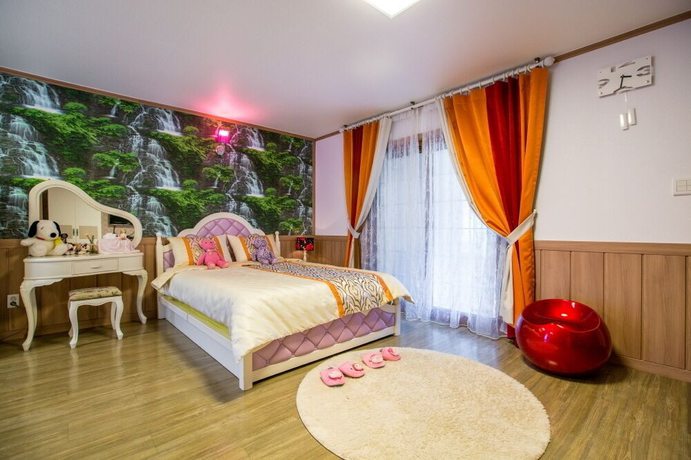 Imagen de la habitación del Hotel Lebois Pension. Foto 12