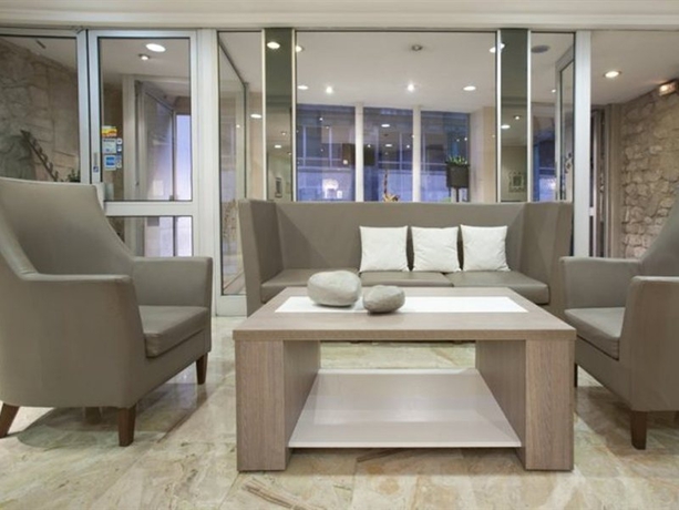 Imagen general del Hotel Lebron. Foto 4