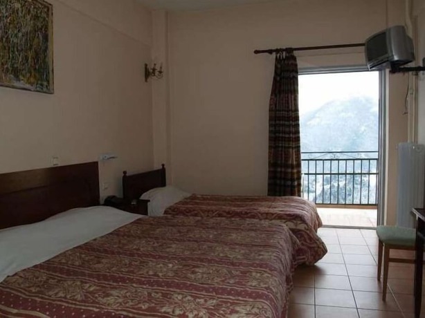 Imagen de la habitación del Hotel Lecadin. Foto 6