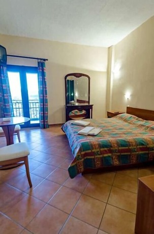 Imagen de la habitación del Hotel Lecadin. Foto 7