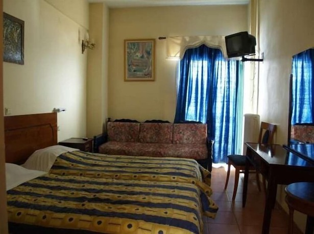 Imagen de la habitación del Hotel Lecadin. Foto 9