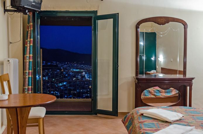 Imagen de la habitación del Hotel Lecadin. Foto 12