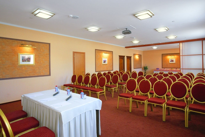 Imagen de los interiores del Hotel Lecco Art-hotel. Foto 11