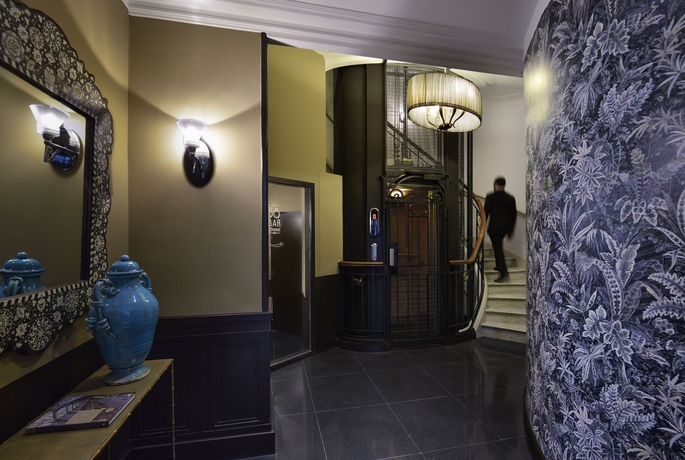 Imagen de los interiores del Hotel L'echiquier Opéra Paris Mgallery Collection. Foto 11