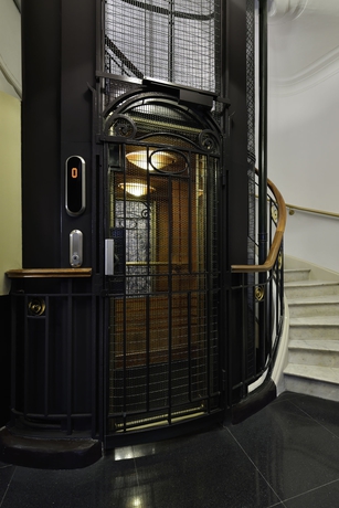 Imagen de los interiores del Hotel L'echiquier Opéra Paris Mgallery Collection. Foto 16