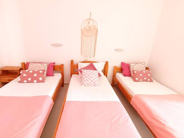 Imagen de la habitación del Hotel Lecini Studios. Foto 12