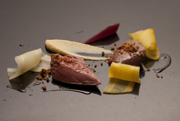 Imagen del bar/restaurante del Hotel Lecoq Gadby, The Originals Relais. Foto 4