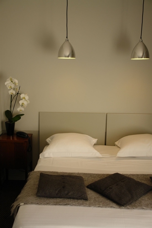 Imagen de la habitación del Hotel Lecoq Gadby, The Originals Relais. Foto 7