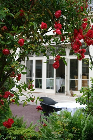 Imagen de los exteriores del Hotel Lecoq Gadby, The Originals Relais. Foto 12