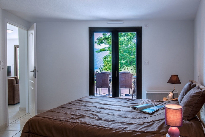 Imagen de la habitación del Hotel L'ecrin Du Lac. Foto 4