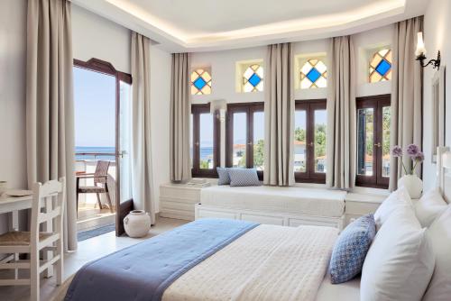 Imagen de la habitación del Hotel Leda Village Resort. Foto 15