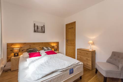 Imagen de la habitación del Hotel L'eden Skis Aux Pieds. Foto 13