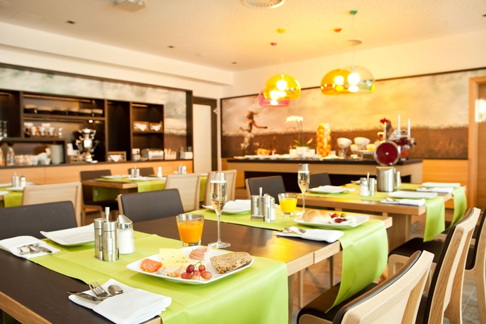 Imagen del bar/restaurante del Hotel Lederer Boutique. Foto 2