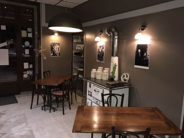 Imagen del bar/restaurante del Hotel L'edgar. Foto 2