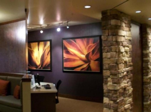 Imagen de los interiores del Hotel Ledgestone. Foto 11